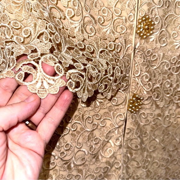 Karen Laurence by Matthew Size 8 Applique Lace Tiered Top Jacket Beaded Buttons - Picture 5 of 13